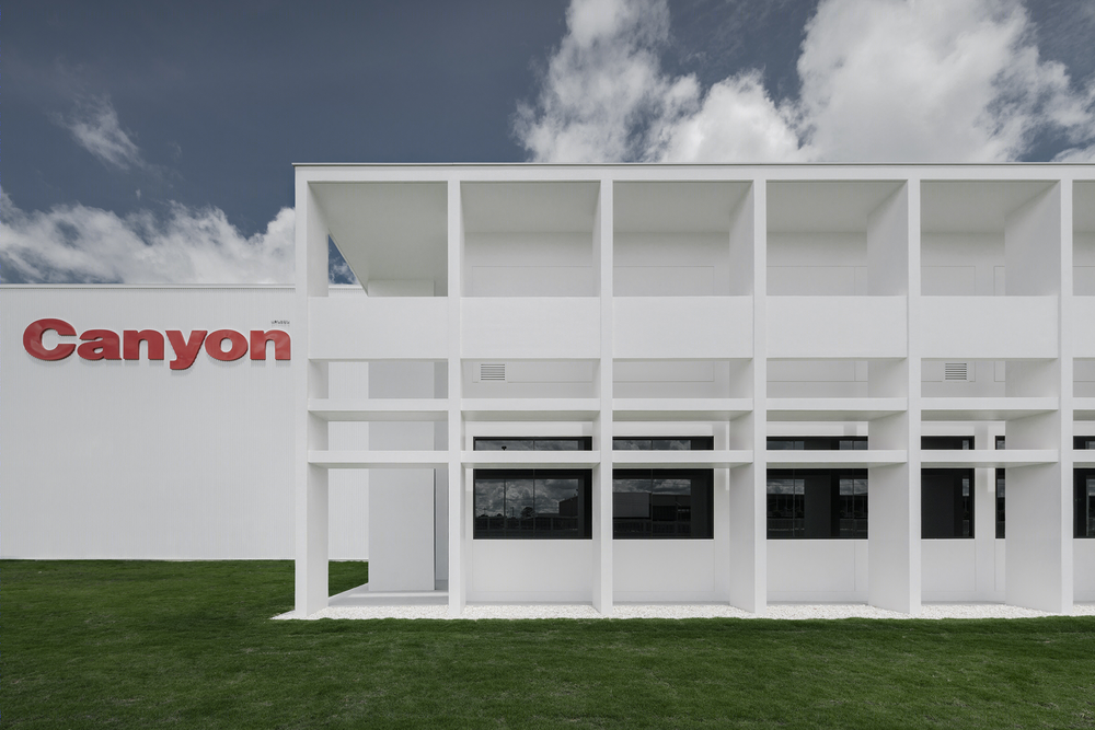 泰国雷勇 Canyon 亚洲工厂 | 现代工业风融入传统元素