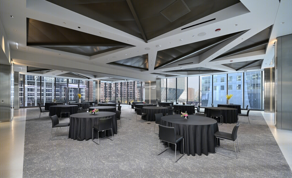 Chicago 110 North Wacker Drive 奢华室内设计