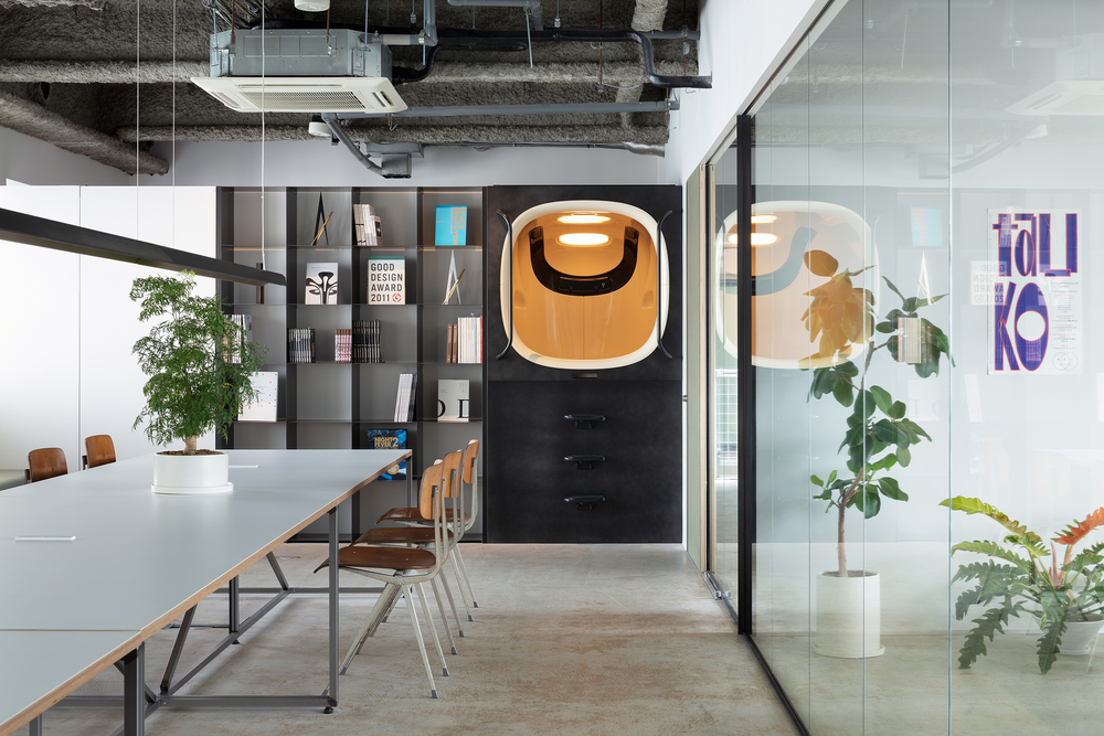 H NINEHOURS OFFICE Keiji Ashizawa