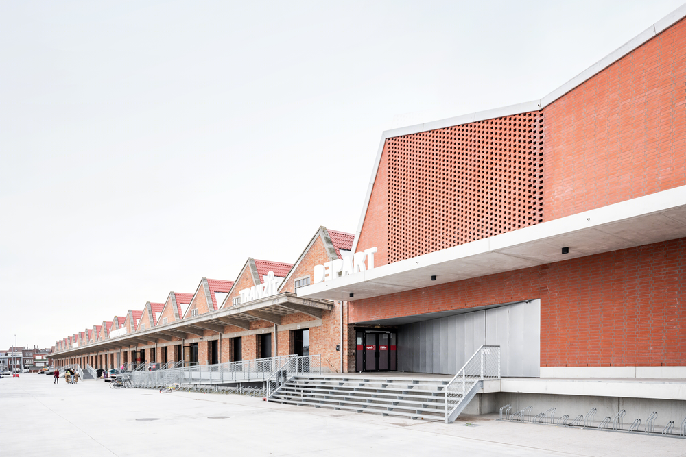 生态活动厅——融入 warehouse 风格的现代派对空间
