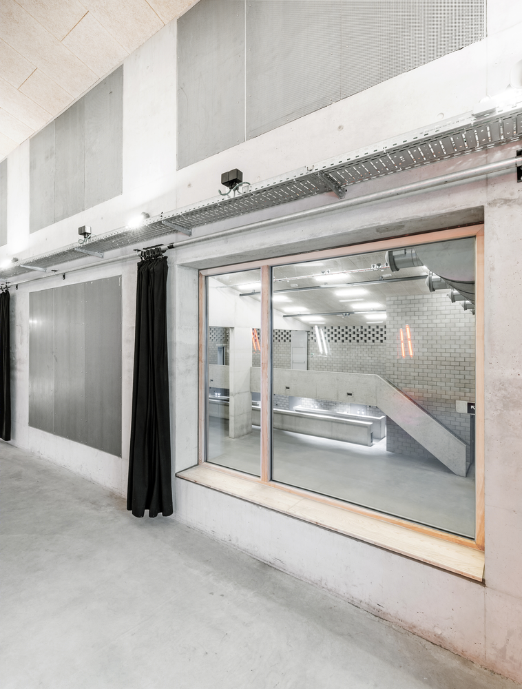 生态活动厅——融入 warehouse 风格的现代派对空间