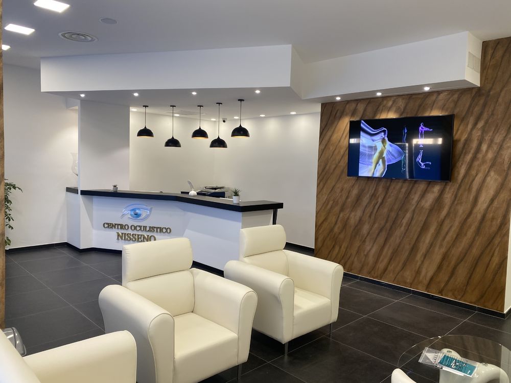 centro oculistico nisseno - Hall e direzione