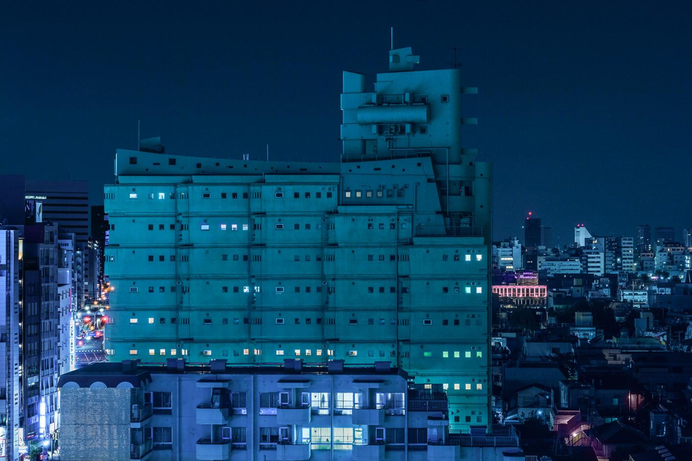 东京暗黑传奇 | 摄影师 Tom Blachford 呈现的霓虹都市