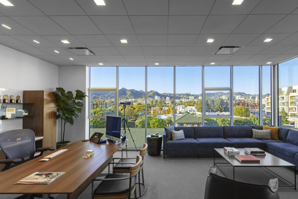 Showtime Offices – 好莱坞视角挑战空间感知