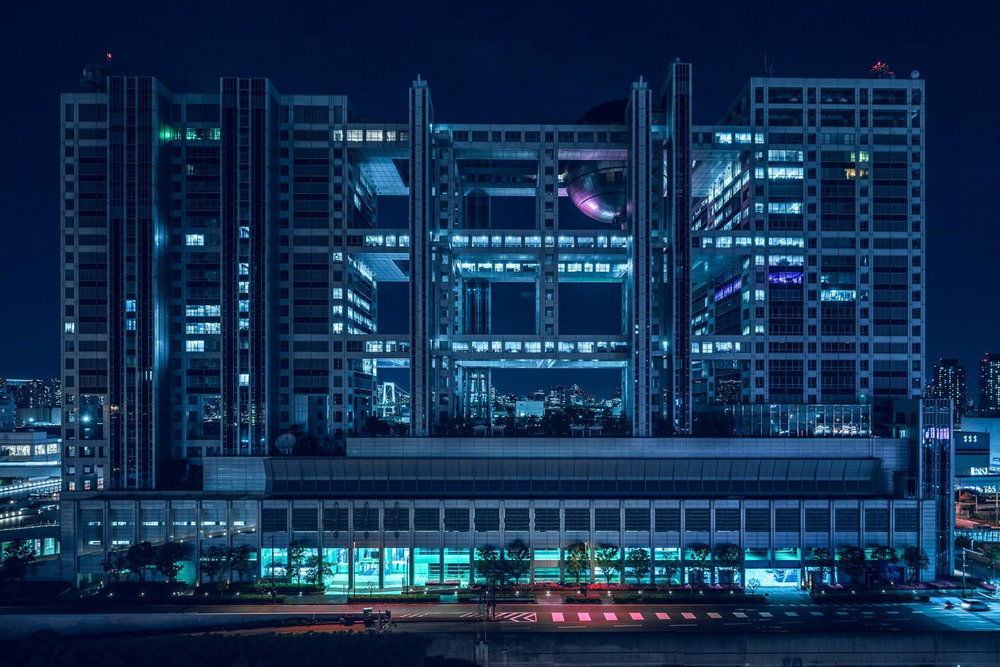 东京暗黑传奇 | 摄影师 Tom Blachford 呈现的霓虹都市
