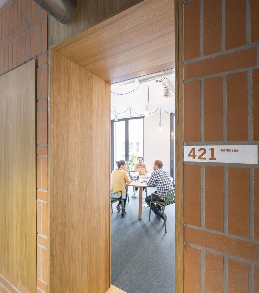 Losinger Marazzi 总部办公室_展示建筑实力的互动空间