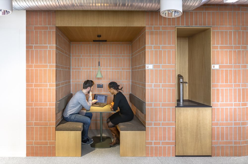 Losinger Marazzi 总部办公室_展示建筑实力的互动空间