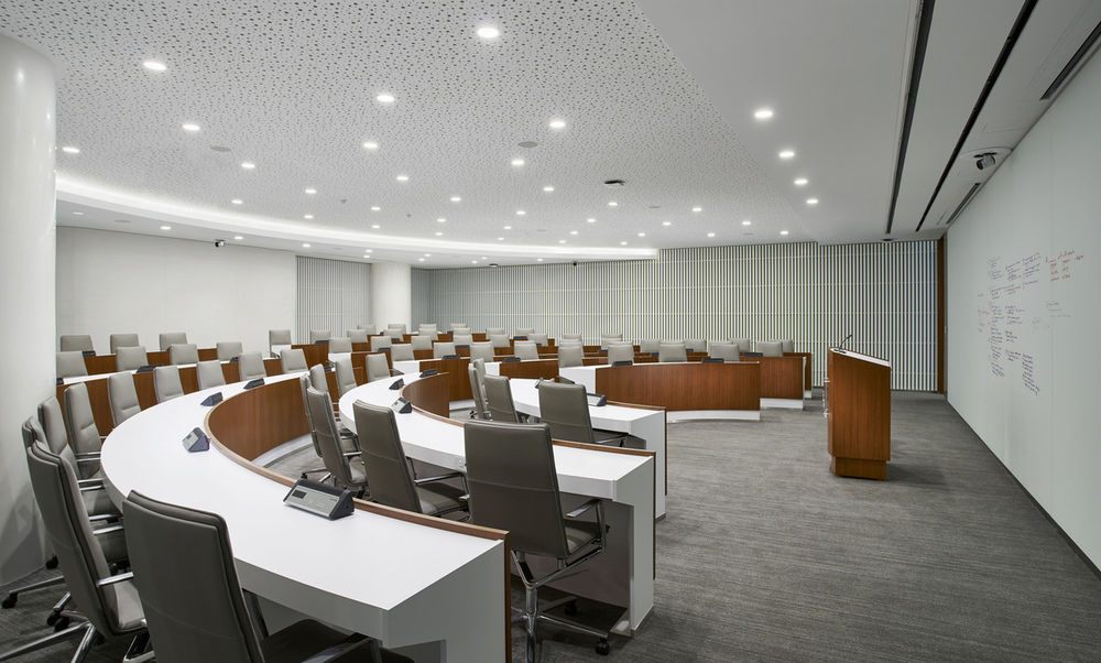 华盛顿 DC 的 Advisory Board Company 办公室设计
