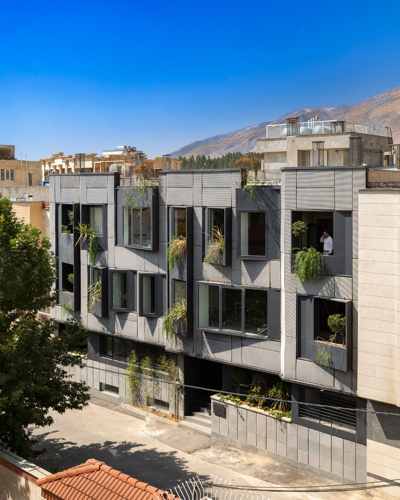 Ashari Architects 打造独特双面公寓 | Shimigiah Residential Apartment