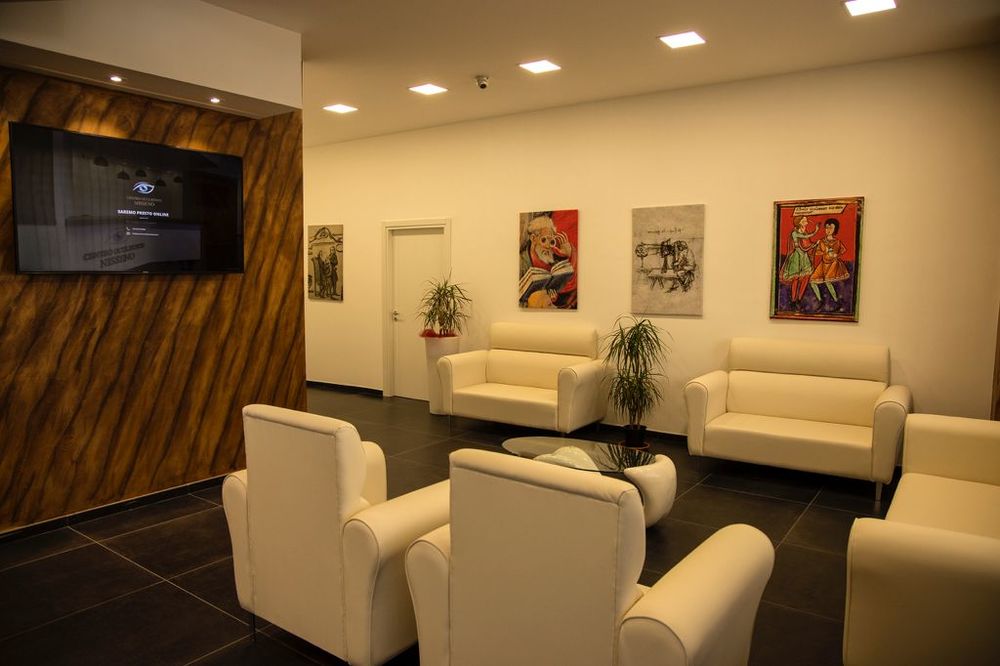 centro oculistico nisseno - Hall e direzione