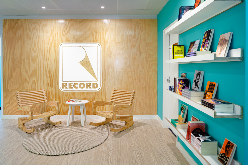 巴西 Editora Record 出版社办公室设计改造，协同工作新体验
