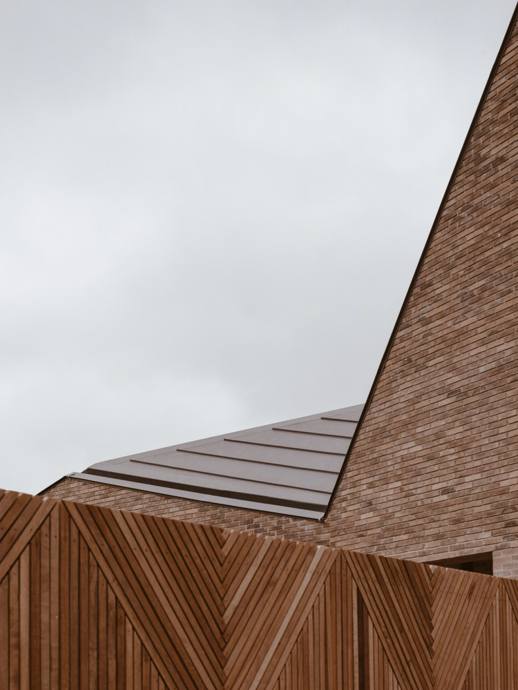 英国伦敦 Iglesia Drayton Green 教堂——传统与现代的完美结合