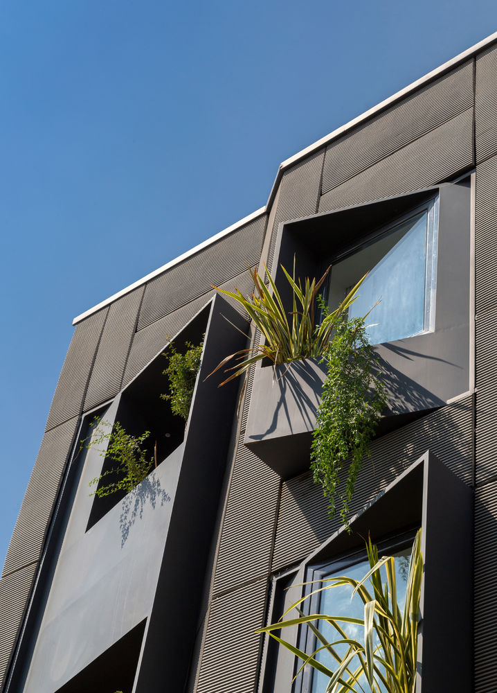 Ashari Architects 打造独特双面公寓 | Shimigiah Residential Apartment