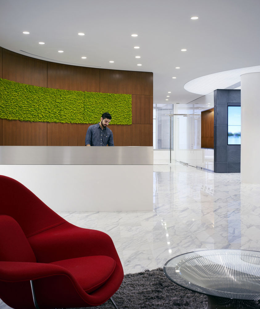 华盛顿 DC 的 Advisory Board Company 办公室设计