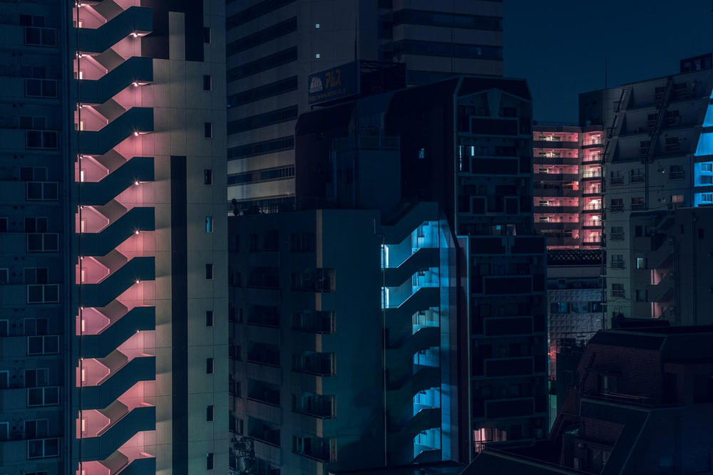 东京暗黑传奇 | 摄影师 Tom Blachford 呈现的霓虹都市