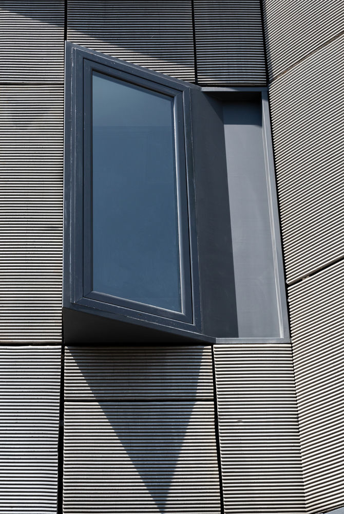 Ashari Architects 打造独特双面公寓 | Shimigiah Residential Apartment