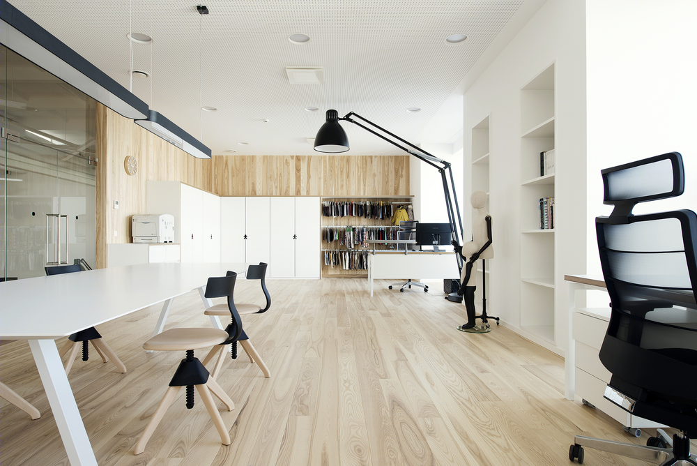 Lenne Office |  打造自然光线下的梦幻森林空间