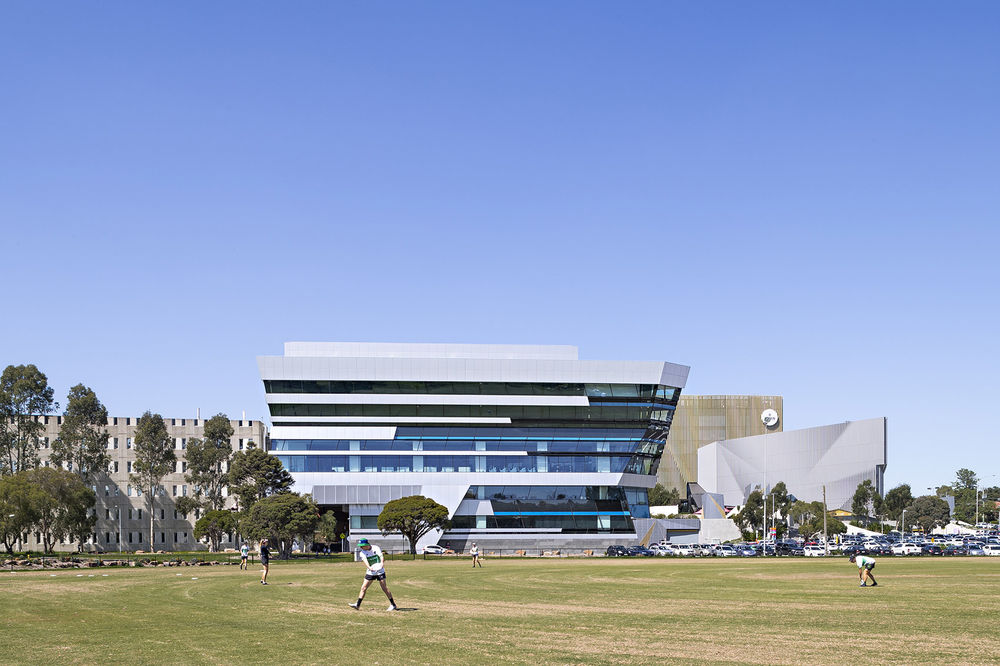 迪肯大学室内运动与体育科学专业教学楼 | 澳大利亚 | DS Architects
