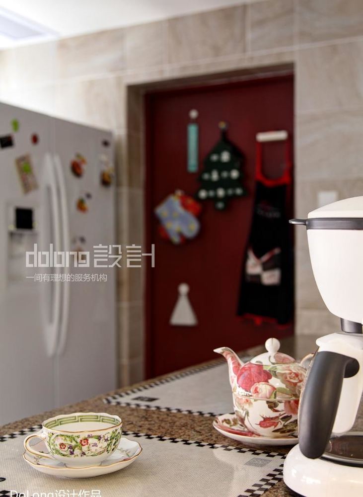 董龙打造现代简约家居，展现空间魔法