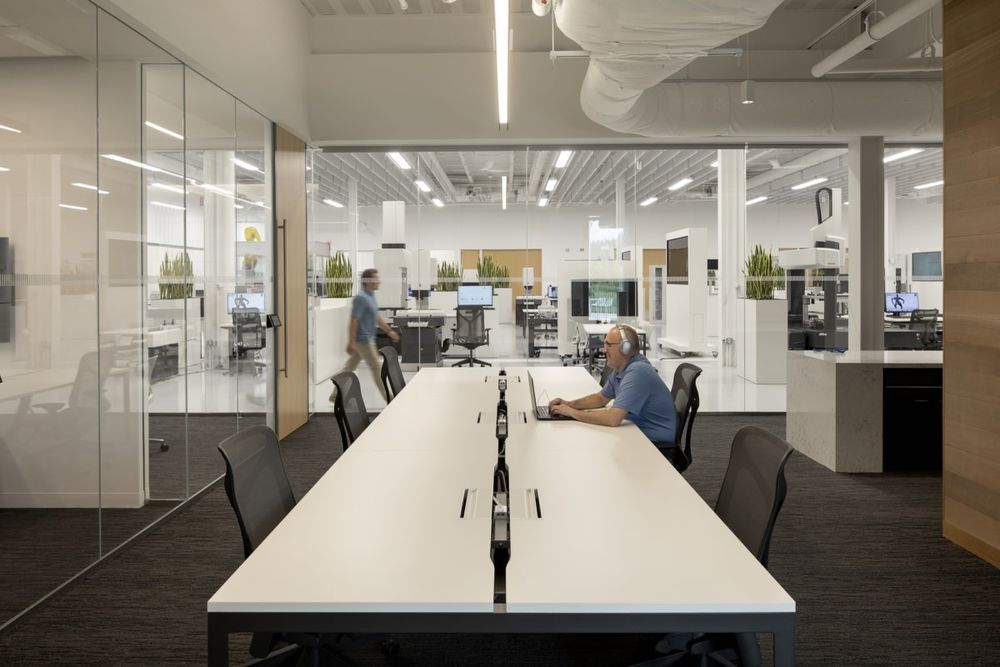 ZEISS Michigan Quality Excellence Center | 融合自然与科技的智能设计