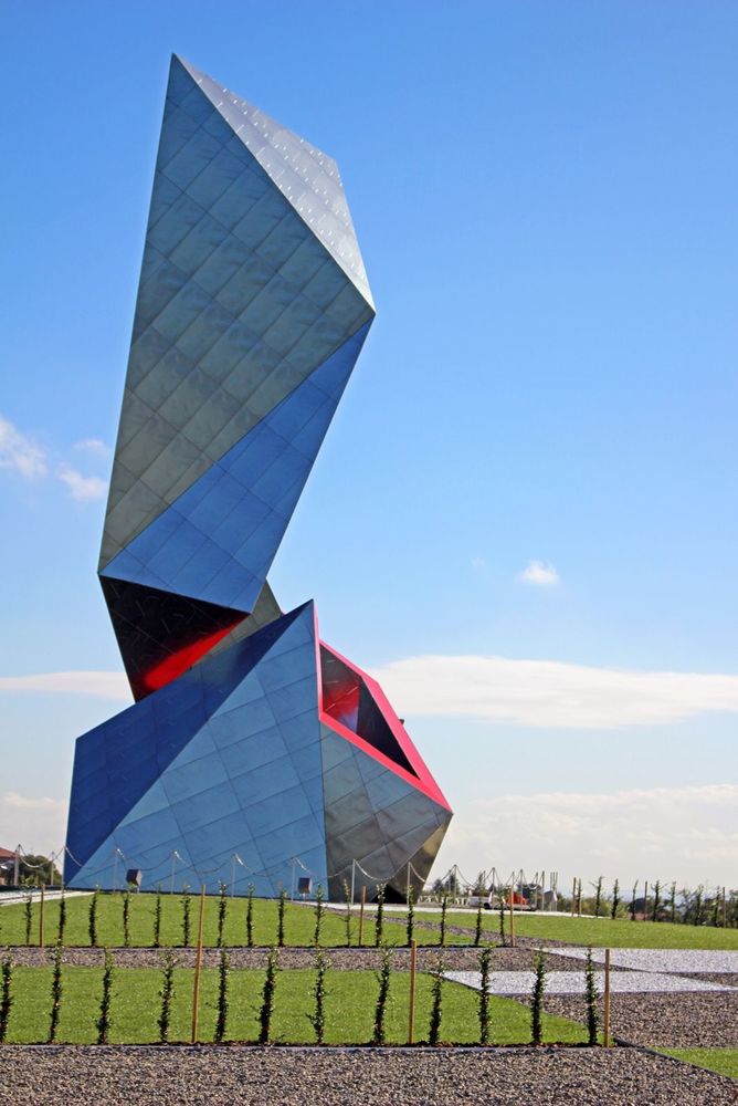 意大利 Casalgrande Padana 总部—— Daniel Libeskind 设计的“皇冠”