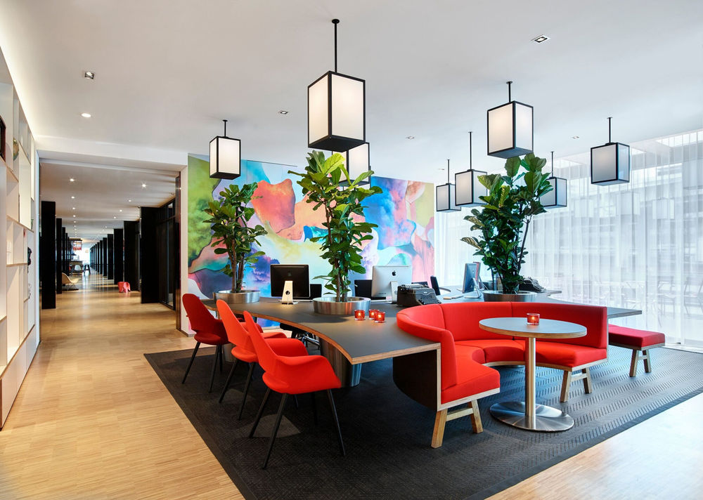 citizenM Schiphol 机场酒店扩建 | 简约豪华设计