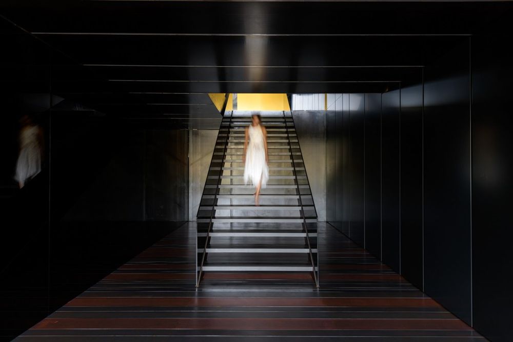 悬浮之境 | 葡萄牙 MMV Arquitectos 乡村餐馆设计