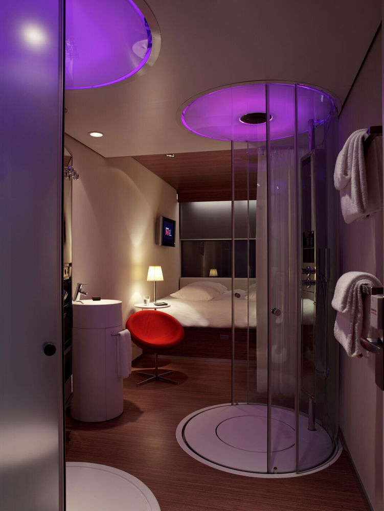 citizenM Schiphol 机场酒店扩建 | 简约豪华设计