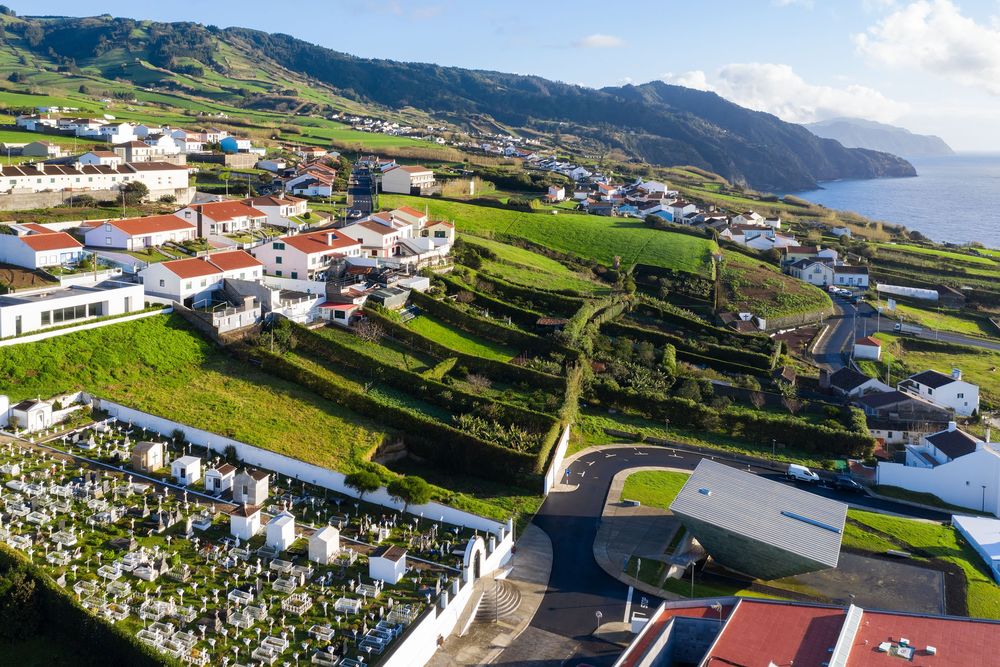 Azores 岛上的天堂陵园——Eternal Light Chapel
