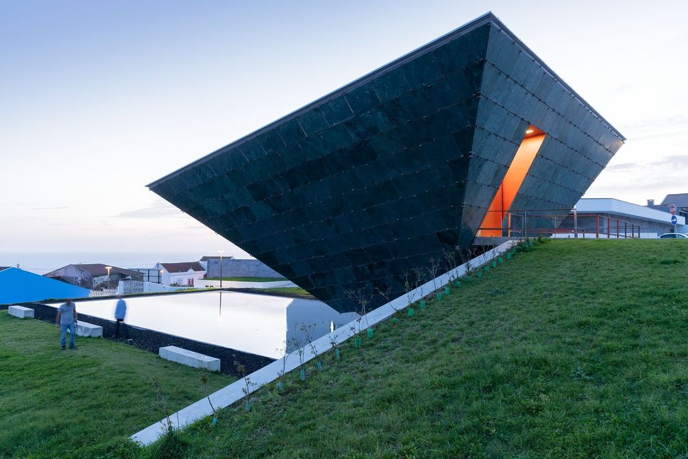 Azores 岛上的天堂陵园——Eternal Light Chapel