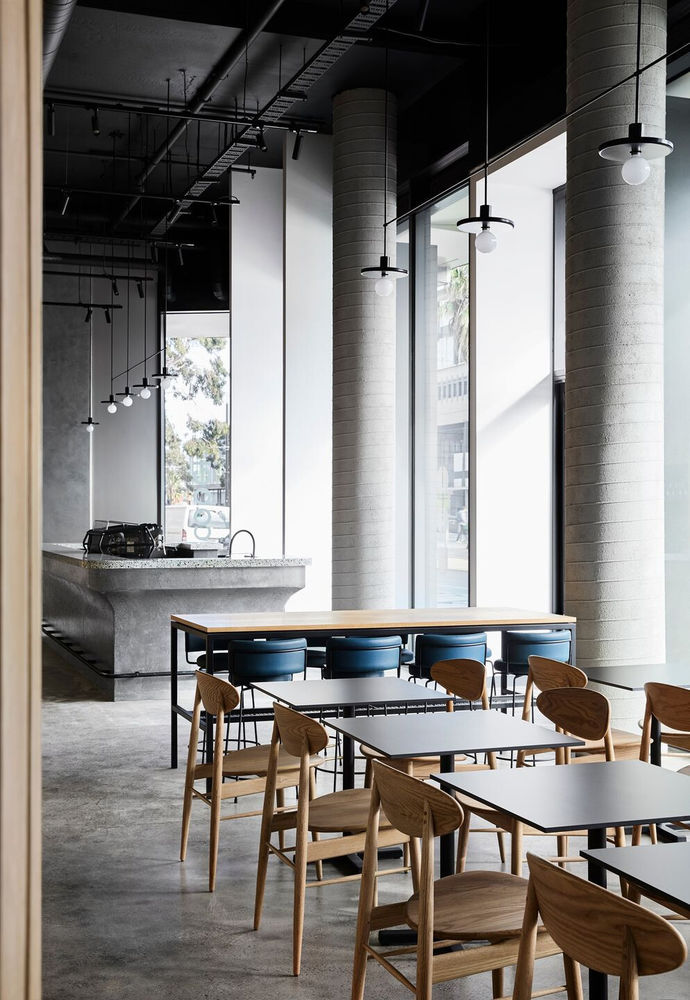 墨尔本 Docklands Cocobei 餐厅 | 工业风与自然温暖的完美融合