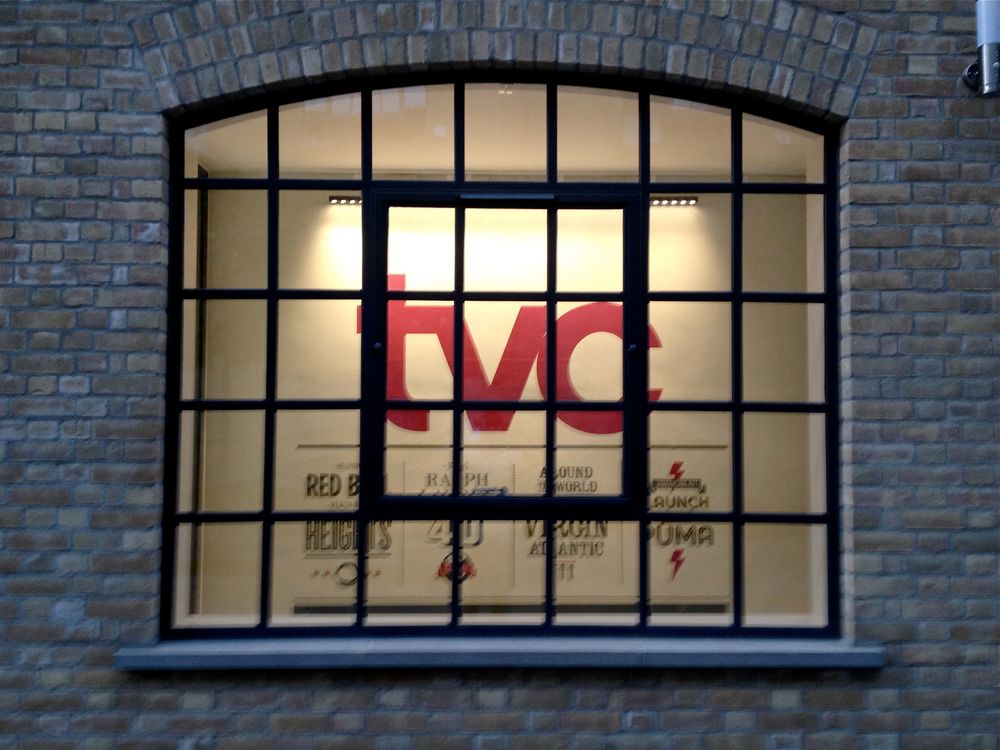 英国 TVC 公司办公室个性墙面设计