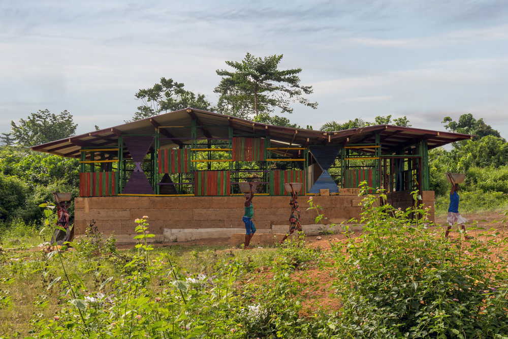 Ghana 高中土建教室 | 融入本土文化的绿色设计