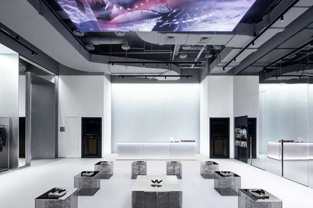 魔都迷幻空间 | ROARINGWILD 上海旗舰店设计解析