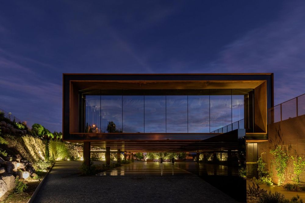 悬浮之境 | 葡萄牙 MMV Arquitectos 乡村餐馆设计