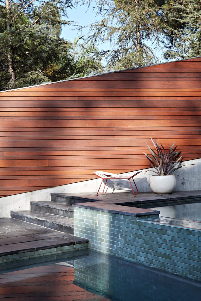 加州 La Canada Flintridge 的 5000 平方英尺现代别墅