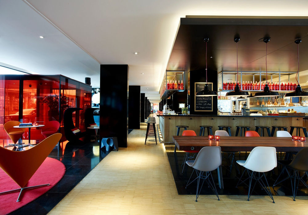 citizenM Schiphol 机场酒店扩建 | 简约豪华设计