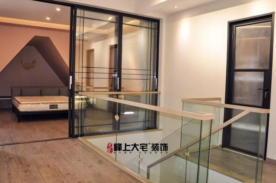 秀月麒林别墅 | 匠心独运，打造温馨现代中式之家