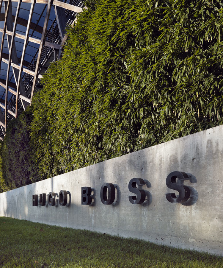 "Hugo Boss 瑞士总部 | 木格栅包裹的现代办公空间"