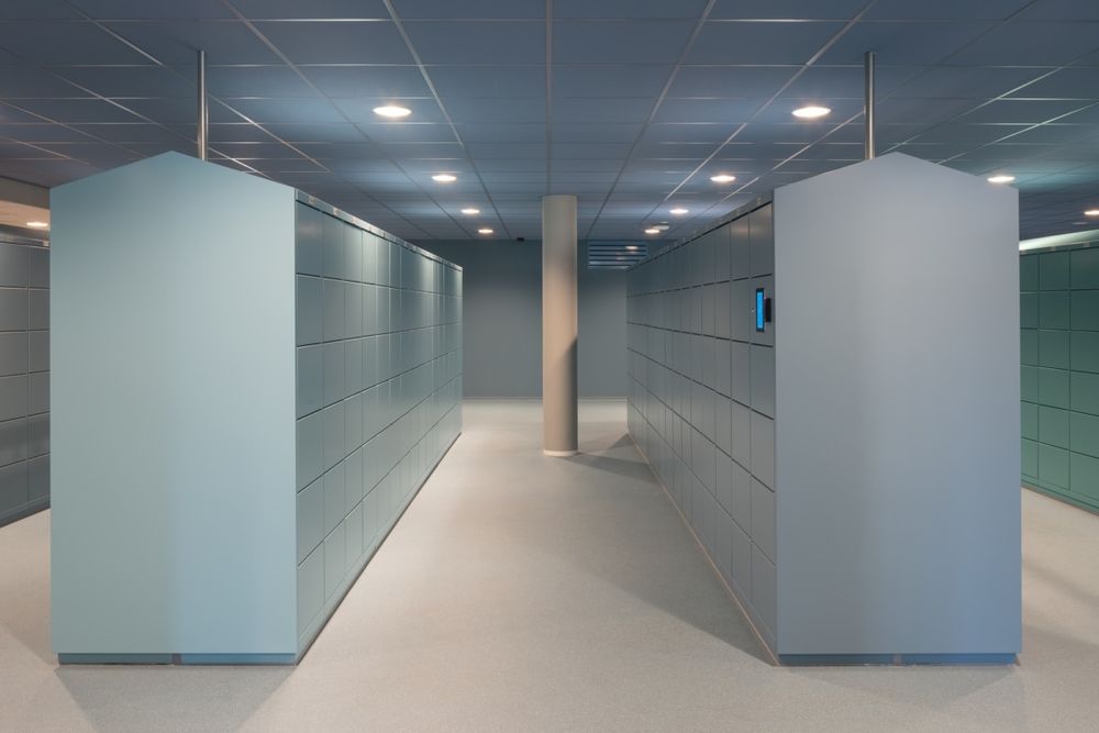 荷兰 Veenendaal 基督教中学 | 未来主义节能建筑设计