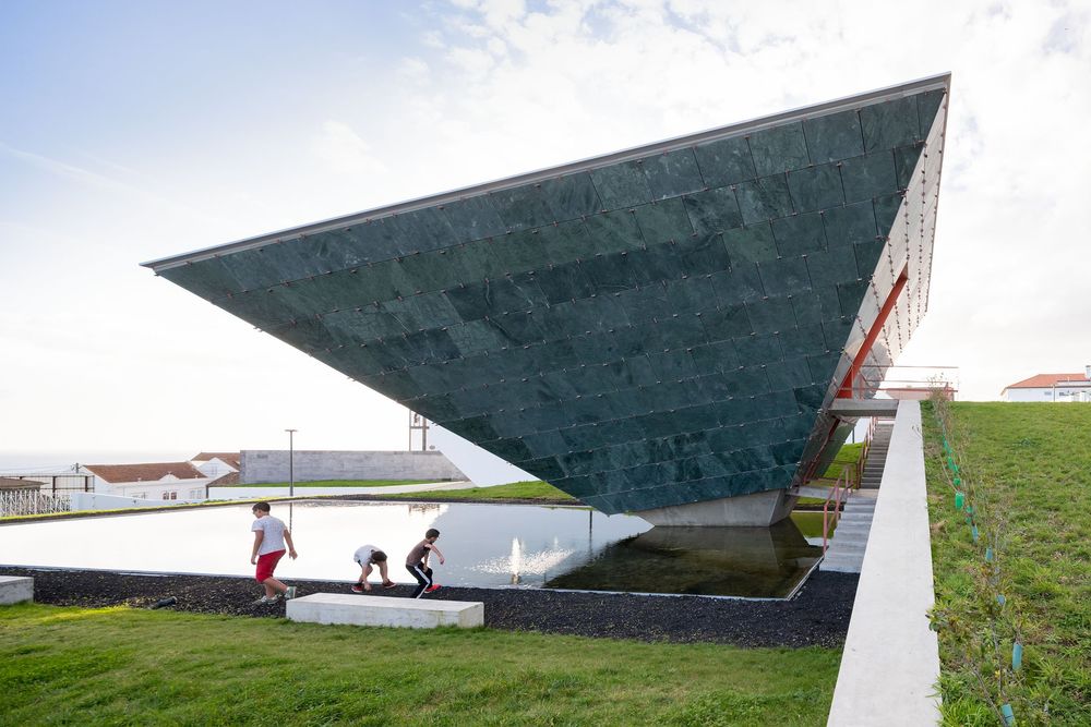 Azores 岛上的天堂陵园——Eternal Light Chapel