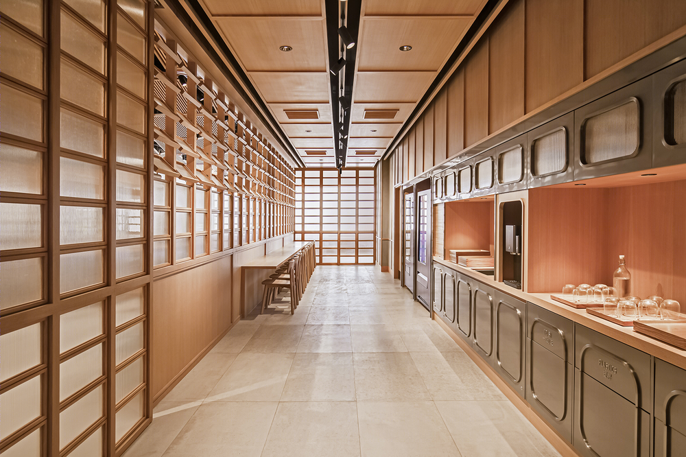 香港蓝巴勒海峡的宁静港湾——Rambler 餐饮空间