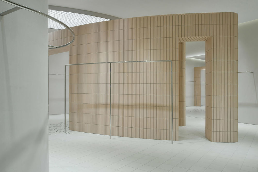 III VIVINIKO 成都新店 | 退化建筑打造双重意义空间