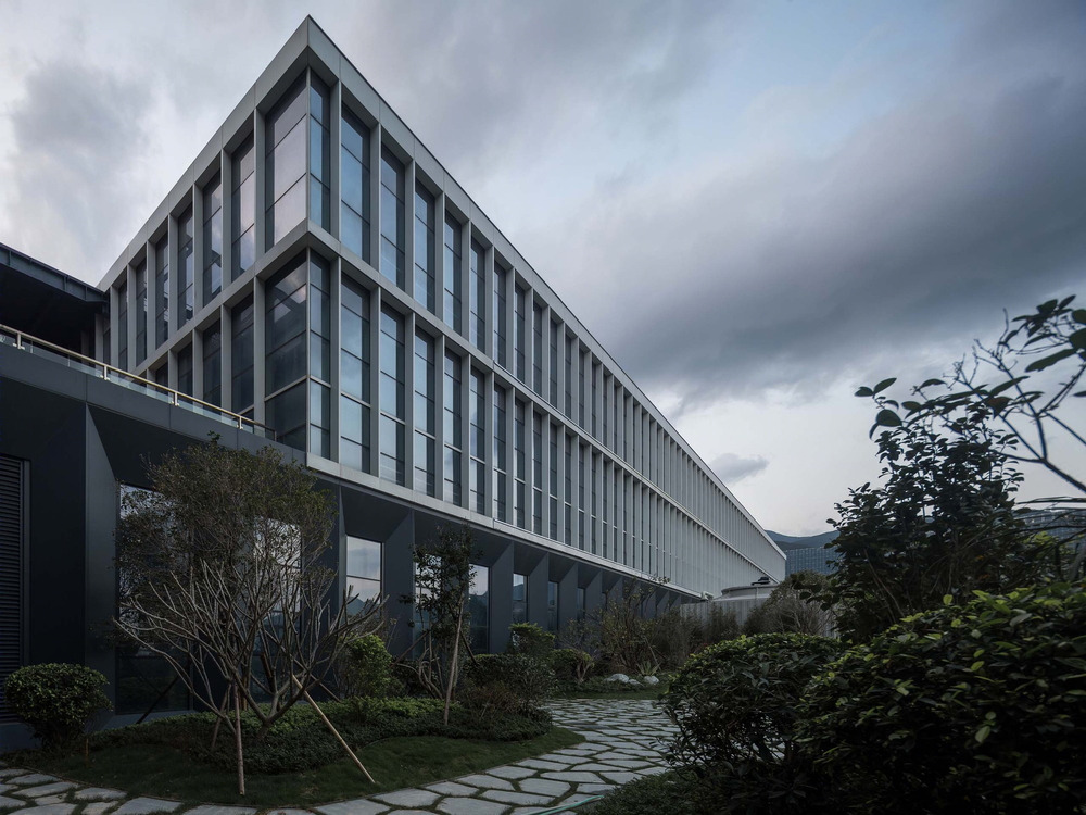 深圳盐田供应链综合体 | 现代仓储建筑的典范
