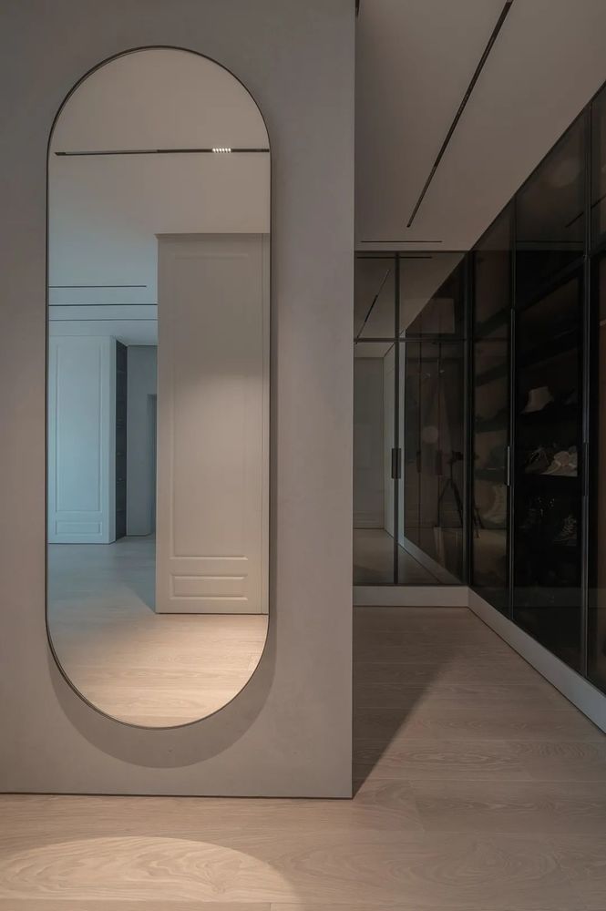 Makhno Studio 打造 215㎡极简私宅，现代高级气场完美展现！