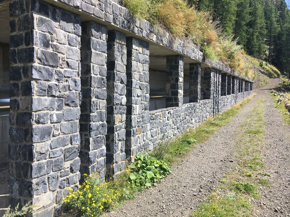 Pedestrian cycle tunnel at the foot of a landslide in Dolomites - Structural design