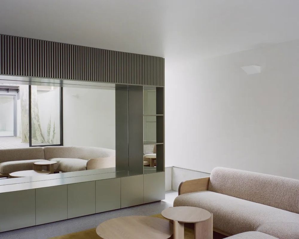 Lachlan Seegers Architect 打造精致庭院住宅