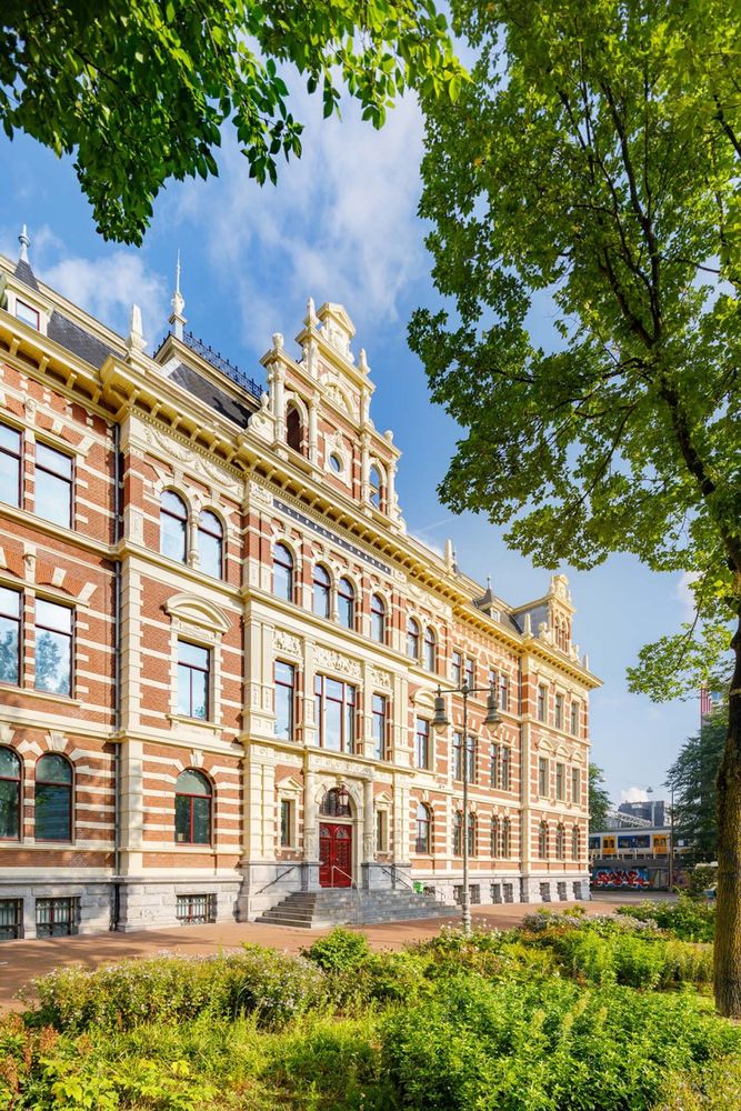 阿姆斯特丹 Droogbak 大楼翻新，历史建筑焕发新活力