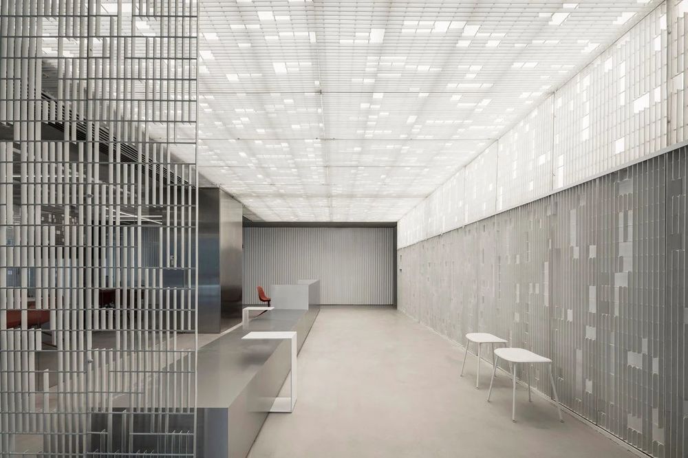 Pitsou Kedem 打造高级感美学空间 | MDF Italia 总部新展厅设计