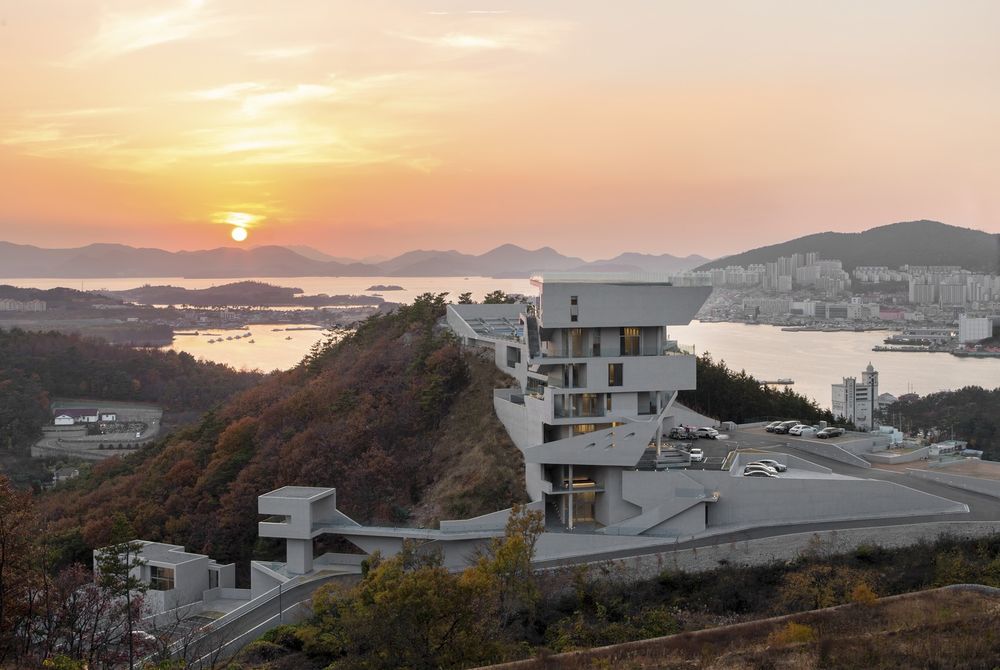 Yeosu 海洋旅游目的地 FORT & PORT 建筑设计
